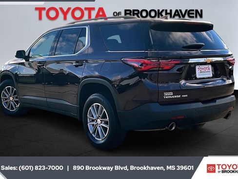 Used 2023 Chevrolet Traverse LT w/ LPO, Floor Liner Package image 2