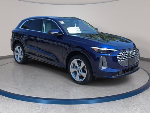 New 2026 Audi Q5 Premium Plus AWD/4WD image 3
