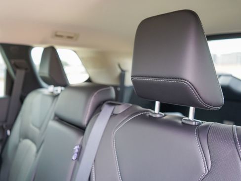 New 2026 INFINITI QX60 Luxe w/ Family Package image 23