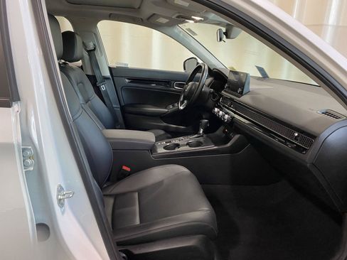 Used 2024 Honda Civic EX-L image 11