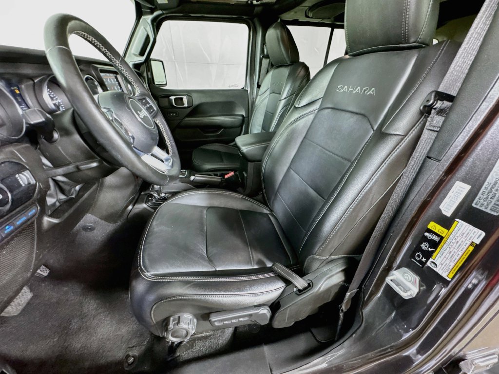 Used 2023 Jeep Wrangler Unlimited Sahara w/ Cold Weather Group AWD/4WD image 26