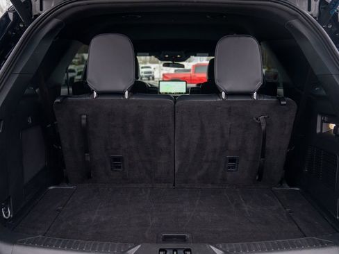 Used 2025 Ford Explorer ST-Line image 6