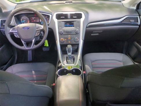 Used 2016 Ford Fusion SE w/ Equipment Group 201A image 22