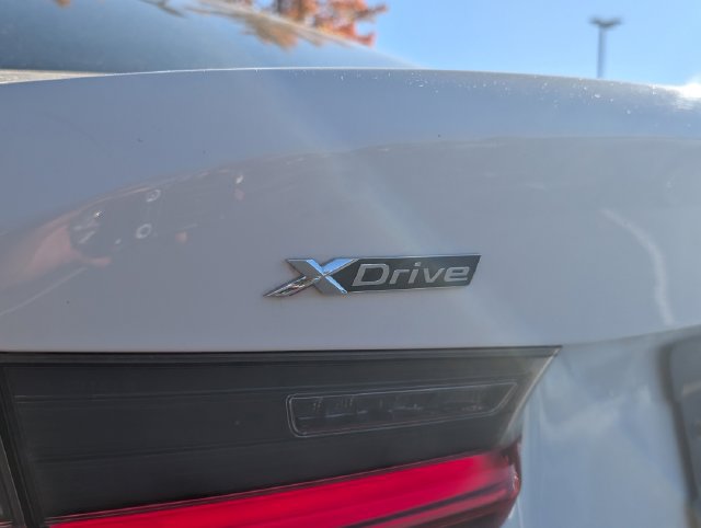 Used 2020 BMW 330i xDrive Sedan w/ Convenience Package AWD/4WD image 10