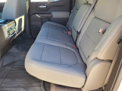 Used 2020 GMC Sierra 1500 SLT image 24