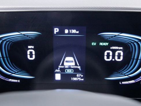 Used 2023 Kia Niro EX FWD image 22