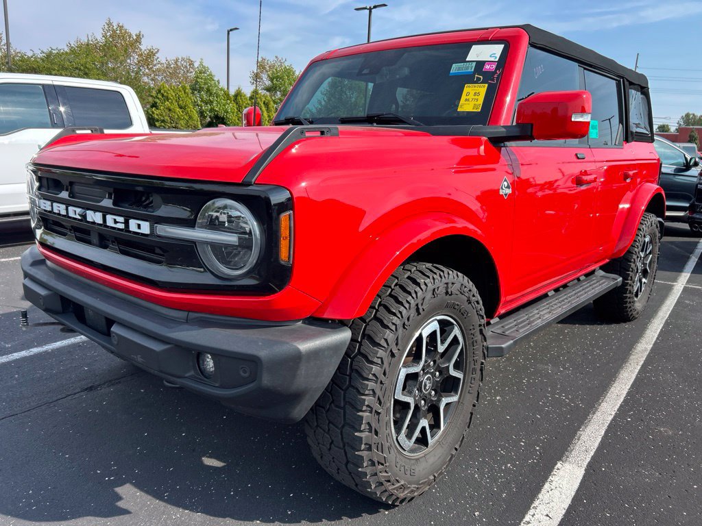 Used 2021 Ford Bronco Outer Banks AWD/4WD image 1