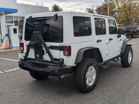 Used 2018 Jeep Wrangler Unlimited Sport S image 7