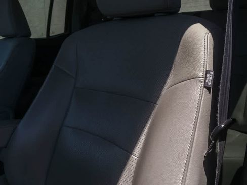 Used 2017 Honda Ridgeline RTL image 12