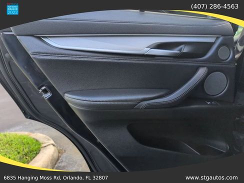 Used 2018 BMW X6 xDrive50i w/ M Sport Package AWD/4WD image 14