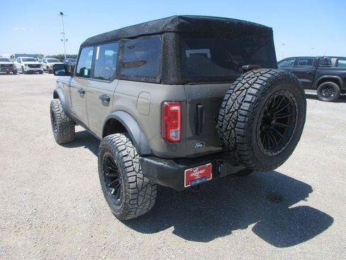 New 2026 Ford Bronco 4-Door AWD/4WD image 10