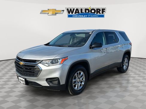 Certified 2020 Chevrolet Traverse LS image 3
