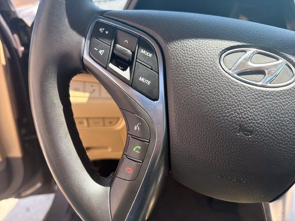 Used 2016 Hyundai Azera Limited FWD image 18