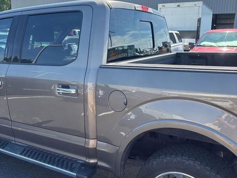 Used 2018 Ford F150 Lariat AWD/4WD image 4