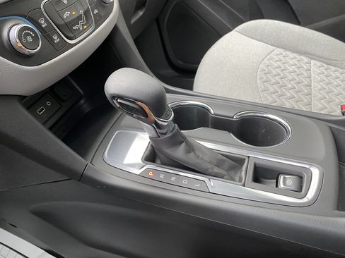 Used 2024 Chevrolet Equinox LS FWD image 29