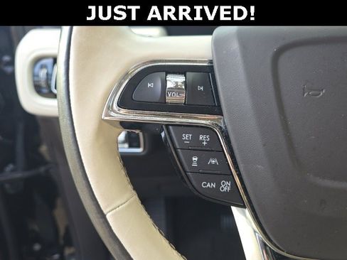 Used 2023 Lincoln Nautilus Black Label w/ Class II Trailer Tow Package image 17