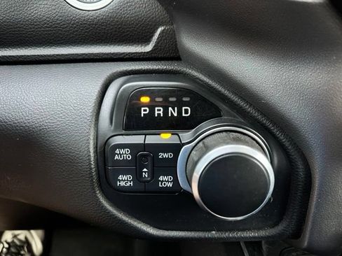 Used 2019 RAM 1500 Big Horn AWD/4WD image 17