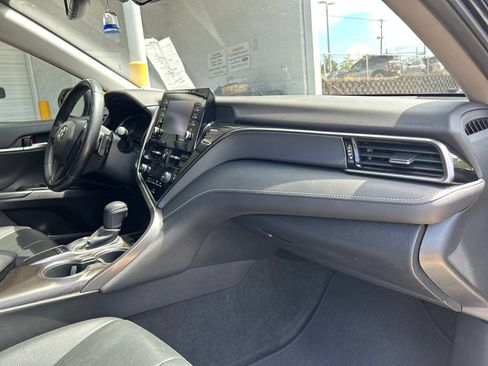 Used 2023 Toyota Camry SE w/ Convenience Package FWD image 15