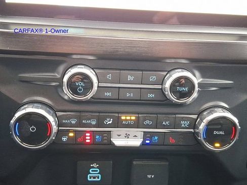 Used 2023 Ford F250 Lariat w/ Chrome Package image 18