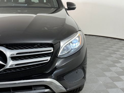 Used 2018 Mercedes-Benz GLC 300 4MATIC image 12