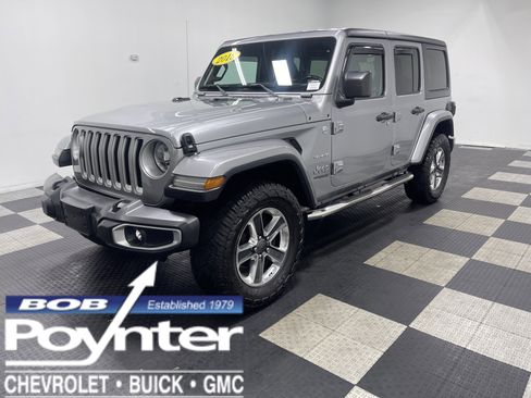 Used 2018 Jeep Wrangler Unlimited Sahara image 1