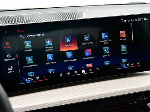 Used 2025 BMW 330i Sedan w/ Premium Package image 16