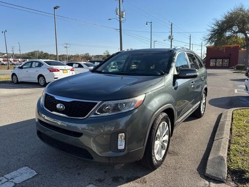 Used 2014 Kia Sorento EX w/ EX V6 Touring Package image 4