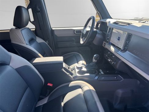 New 2025 Ford Bronco Big Bend image 15