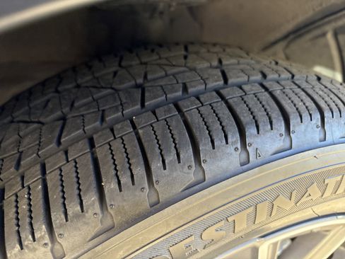 Used 2020 Honda CR-V Touring image 12