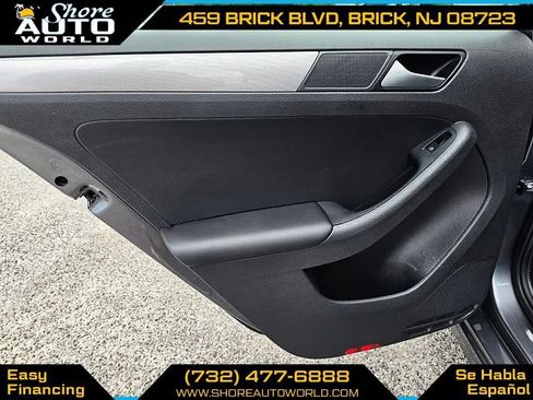 Used 2018 Volkswagen Jetta SE FWD image 19