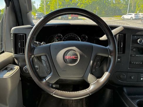 Used 2022 GMC Savana 3500 w/ Power Convenience Package RWD image 38