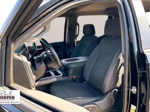 Used 2021 Chevrolet Silverado 1500 RST image 25