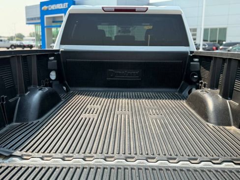 Used 2025 Chevrolet Silverado 2500 LT w/ Convenience Package AWD/4WD image 15