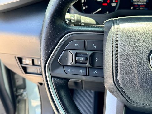 Used 2025 Toyota Tundra SR5 w/ SR5 Convenience Package image 20