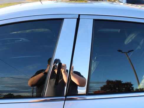 Used 2015 Lincoln MKZ w/ Equipment Group 102A Reserve image 28