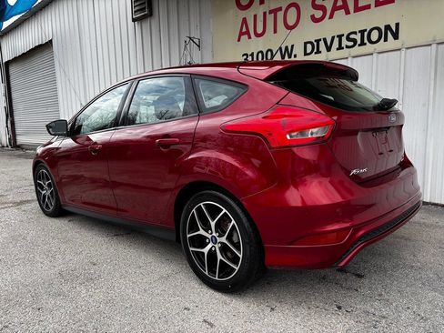 Used 2015 Ford Focus SE w/ SE Sport Package image 7