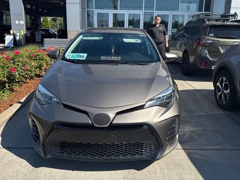 Used 2018 Toyota Corolla SE w/ Body Protection Package FWD image 5