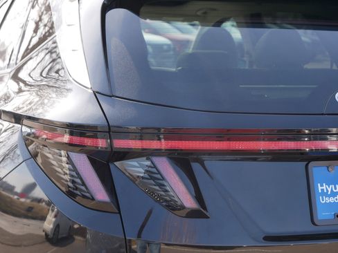 Certified 2023 Hyundai Tucson Limited w/ Cargo Package image 17