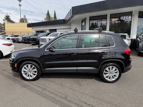 Used 2014 Volkswagen Tiguan S FWD image 2