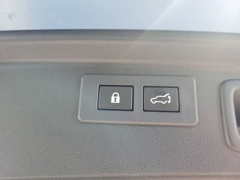 Used 2022 Subaru Forester Touring AWD/4WD image 37