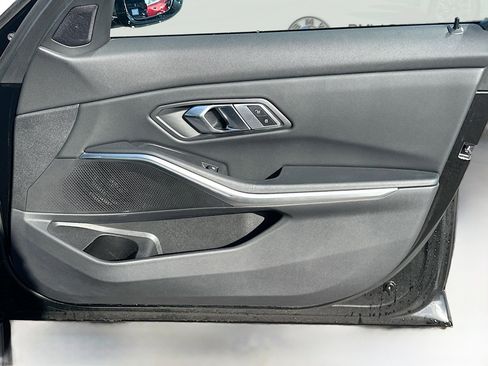 Used 2023 BMW 330i Sedan w/ Driving Assistance Package image 34