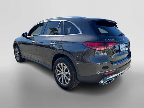 Certified 2025 Mercedes-Benz GLC 300 image 3