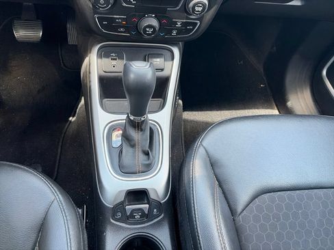 Used 2020 Jeep Compass Latitude w/ Safety & Security Group FWD image 21