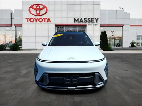 Used 2024 Hyundai Kona Limited AWD/4WD image 8