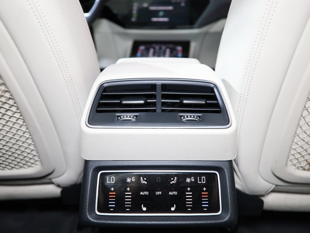 Used 2021 Audi e-tron Premium Plus w/ Premium Plus Package AWD/4WD image 14