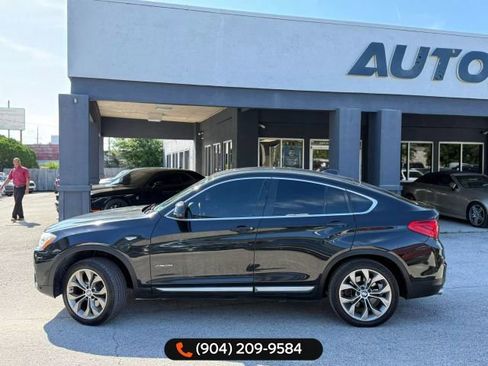 Used 2018 BMW X4 xDrive28i image 2