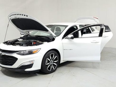 Used 2023 Chevrolet Malibu RS image 9