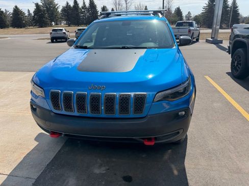 Used 2019 Jeep Cherokee Trailhawk w/ Cold Weather Group image 2
