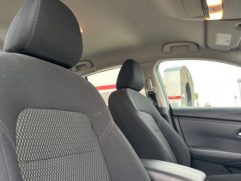 Used 2023 Nissan Sentra S image 16