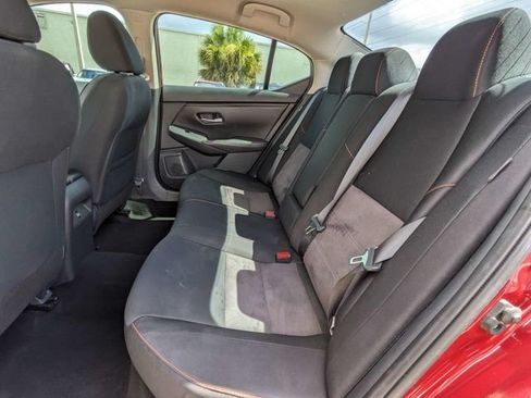 Used 2022 Nissan Sentra SR FWD image 14